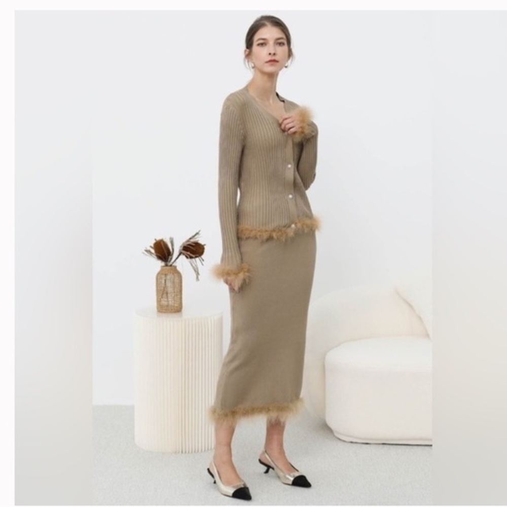 Chicwish tan feather trim set NWOT matching set